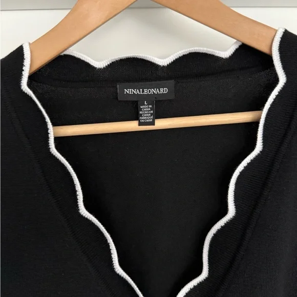 NWOT Scallop Trim Cardigan with Faux Pearls, Cap Sleeve - Picture 4 of 8